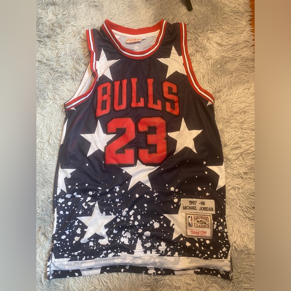 Chicago Bulls NBA BASKETBALL JERSEY OF Michael Jordan #23 retro